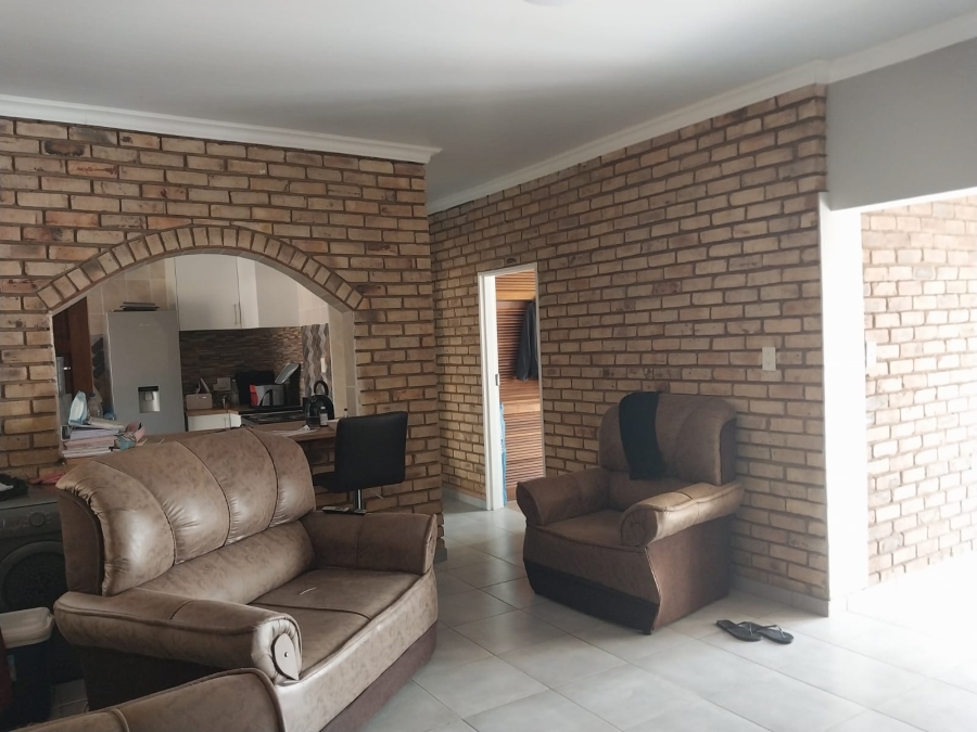3 Bedroom Property for Sale in Kuruman Northern Cape